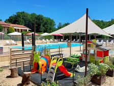 Speelpleinen van gites huisjes vakantiepark in Dordogne-Lot bij Gavaudun